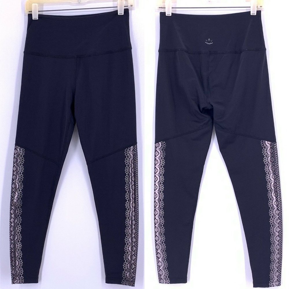 Beyond Yoga High Waisted 3/4 Leggings Sz M Black with Side Foil Detail mint